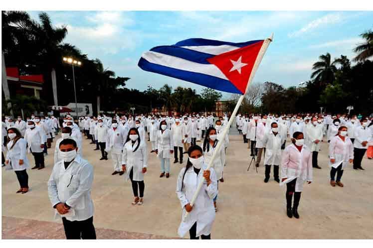 Kubanska läkare anländer till Sydafrika